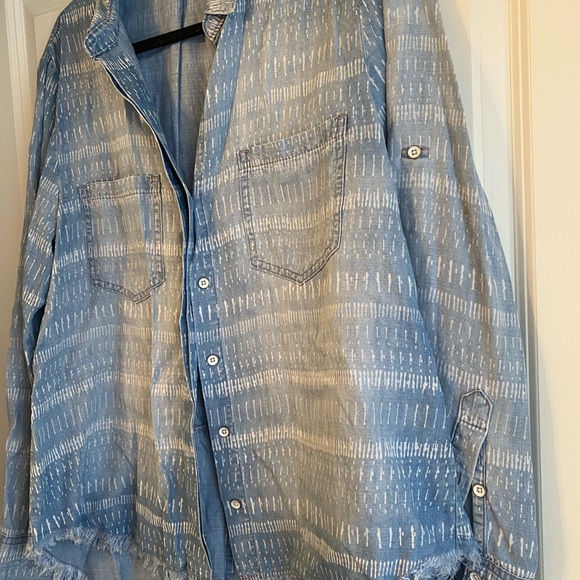 Cloth & Stone button down - Picture 3 of 5